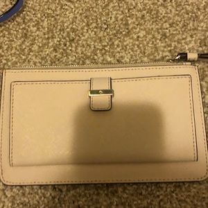 Kate spade wristlet wallet